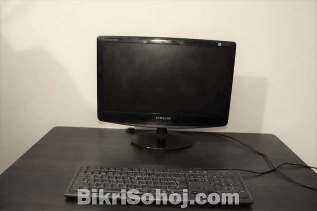 Samsung B1930N LCD 18.5 Monitor